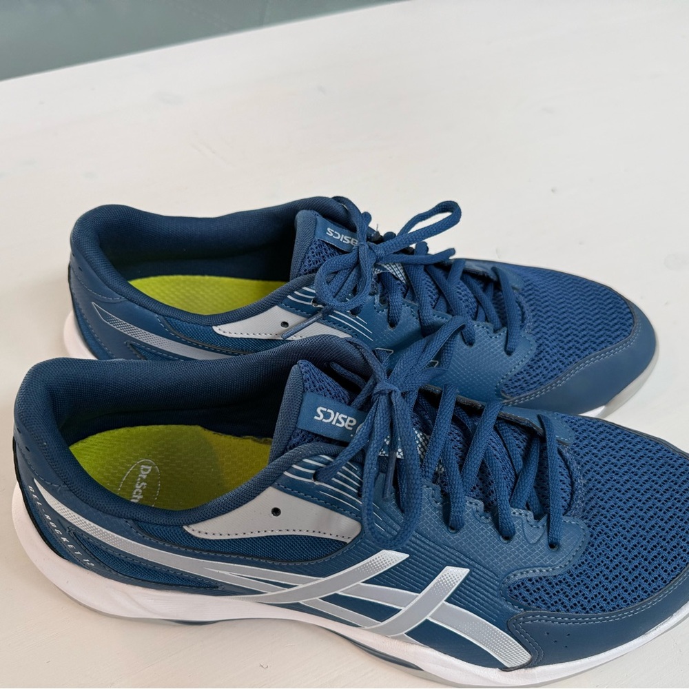 Asics Men’s Navy Blue Athletic Running Shoes with White Accents